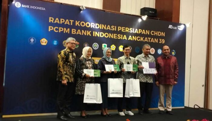 UNAIR Raih Penghargaan Sebagai Perguruan Tinggi Paling Berkomitmen dalam PCPM