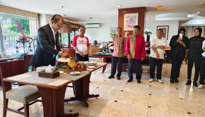 Peringati HUT ke- 79 RI Sahid Hotel Surabaya Gelar Upacara, Ragam Lomba dan potong Tumpeng