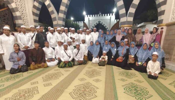 Dari Surabaya ke Solo, Majelis Ar-Rohimin Akhiri Safari Ramadan Bersama Habib Syech