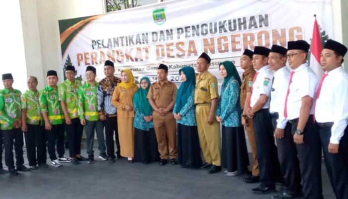 Pelayanan Publik Jadi Prioritas, Pemdes Ngerong Kukuhkan Perangkat Desa Baru
