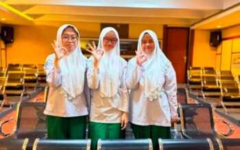 Tiga Siswi SMA Khadijah Raih Beasiswa 100 Persen, Bukti Apresiasi untuk Generasi Qur’ani