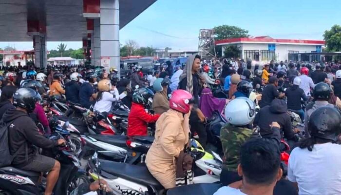 Antrean BBM di Bali Mengular, Pertamina Tambah Pasokan 26.200 KL