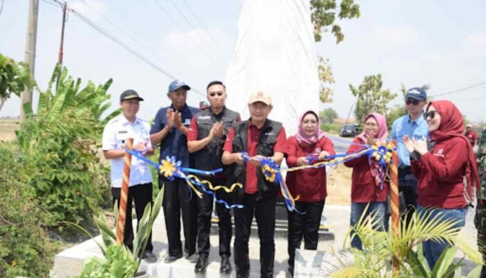 FKH UNAIR Salurkan 220 Bebek untuk Desa Binaan Klagensrampat Lamongan